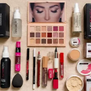 15 in 1 Makeup Kit for Girls & Women | Complete Makeup Set with Foundation, Primer, Concealer, Eyeshadow Palette, Mascara, Lipstick, Makeup Fixer & Face Powder